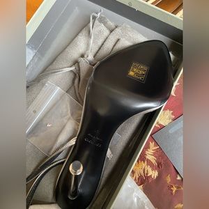 Tom ford Crystal embellished padlock heels, brand new